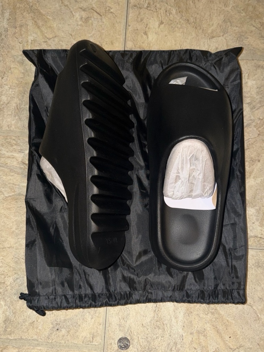 Brand new Yeezy slides YS01 SIZE 12